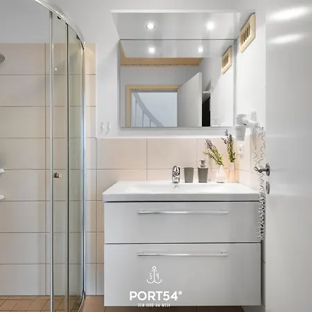 Nyaraló Marina Lounge *